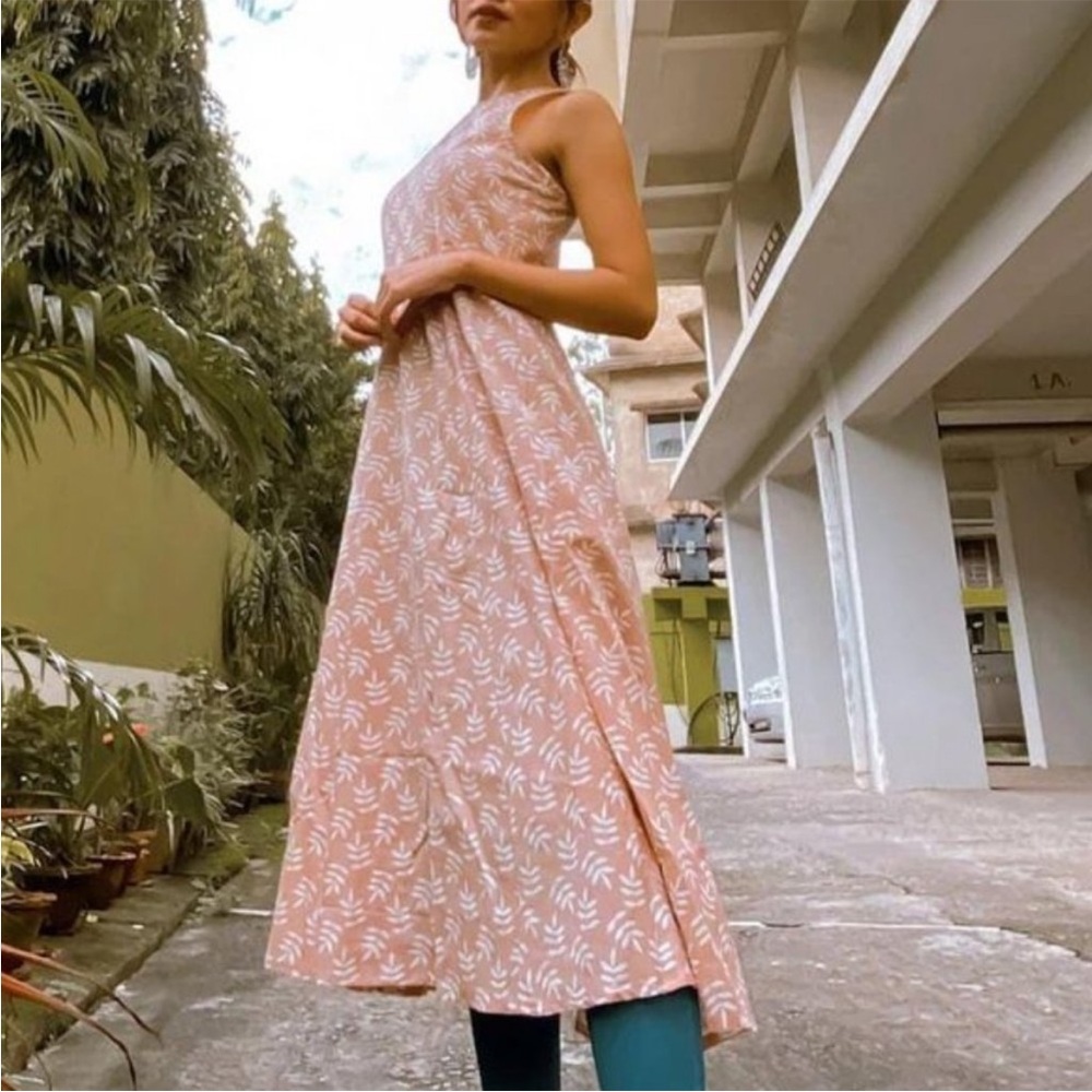 Shae beige Linen blend leaf print Midi dress sleeveless M